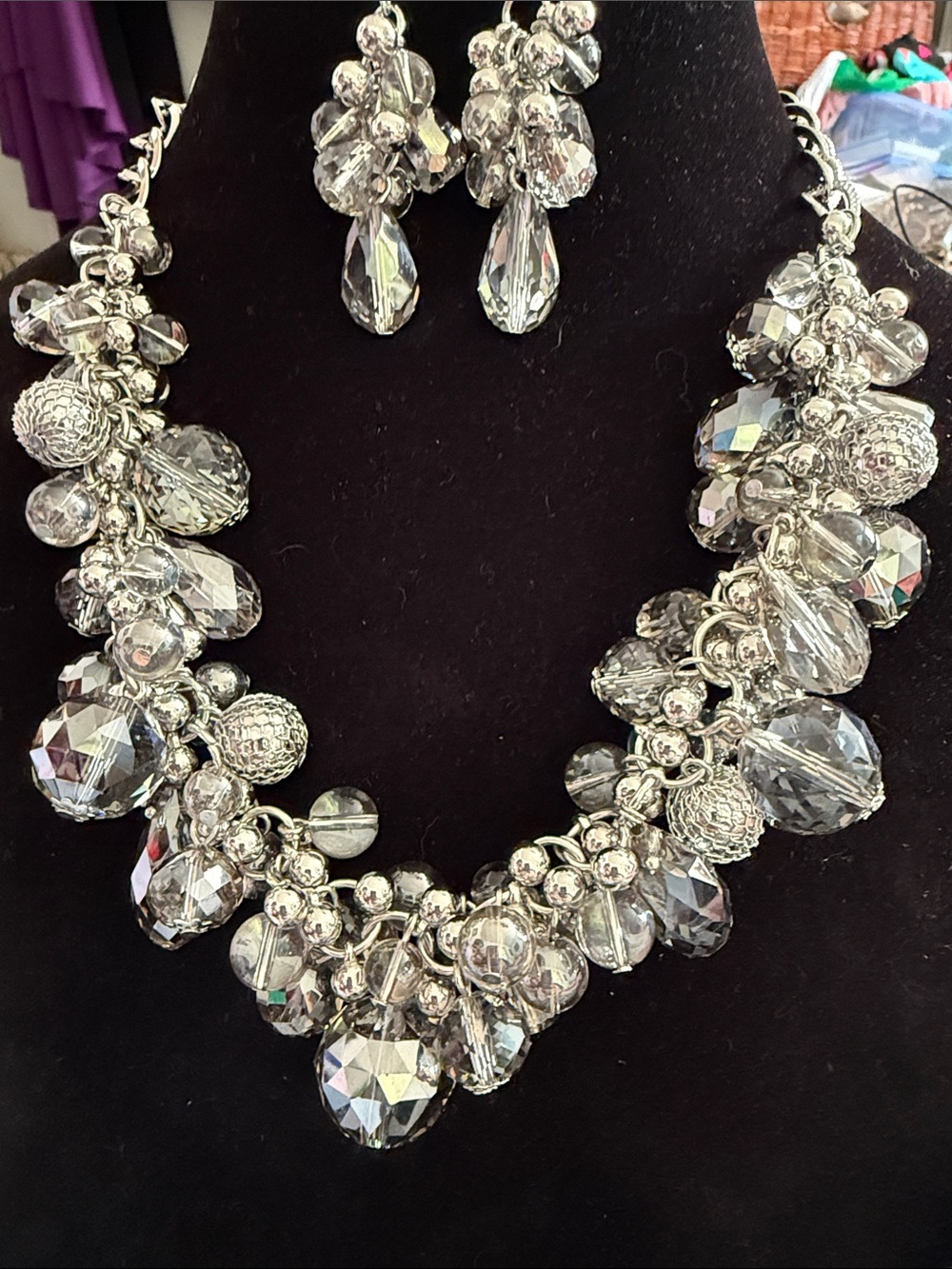 New Women’s 12” Stunning Silver Crystal Cluster Necklace and Earring 2.5”Set